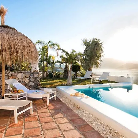 Villa La Almendra Blanca - A Hidden Gem On The Mediterranean Granada